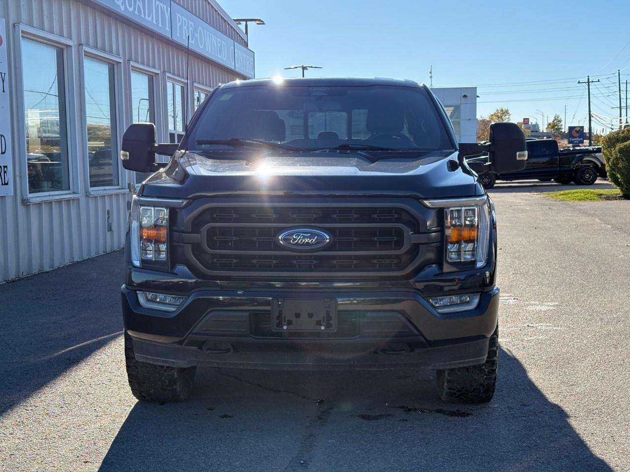 2022 Ford F-150 XLT 4WD SuperCrew 5.5' Box Photo