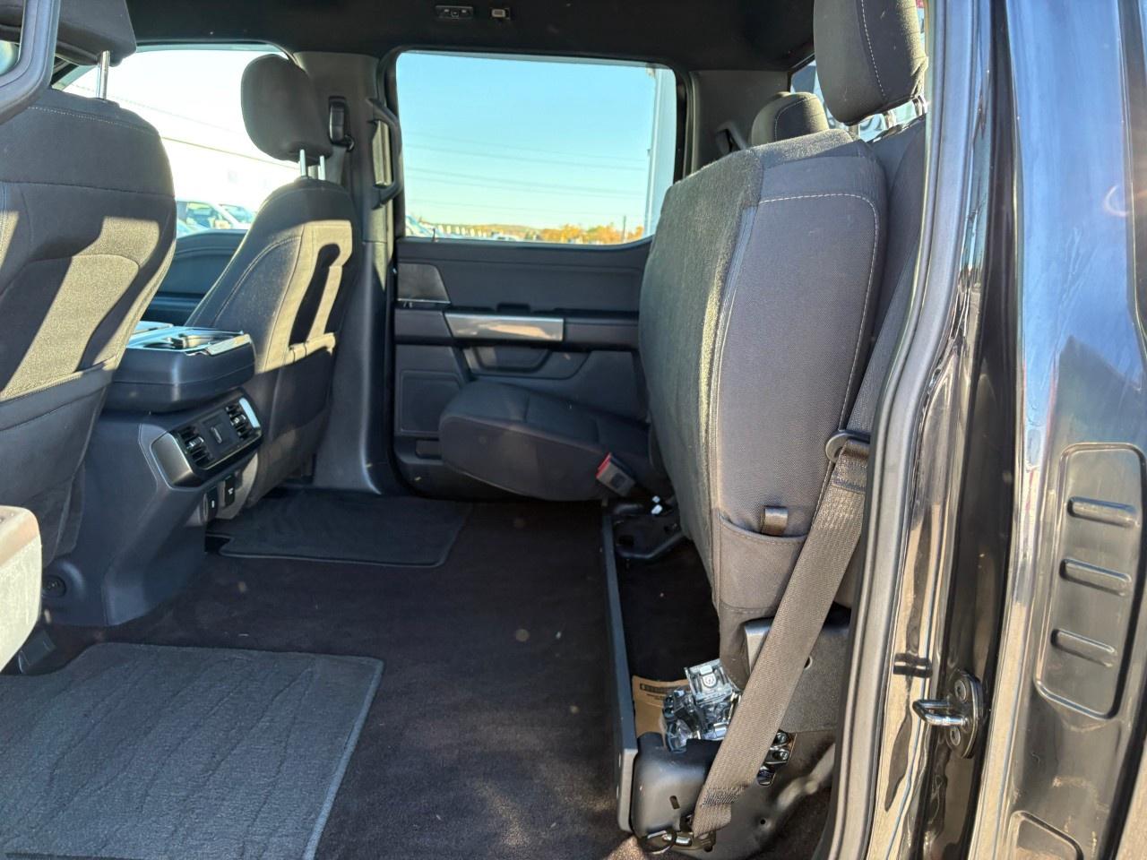 2022 Ford F-150 XLT 4WD SuperCrew 5.5' Box Photo