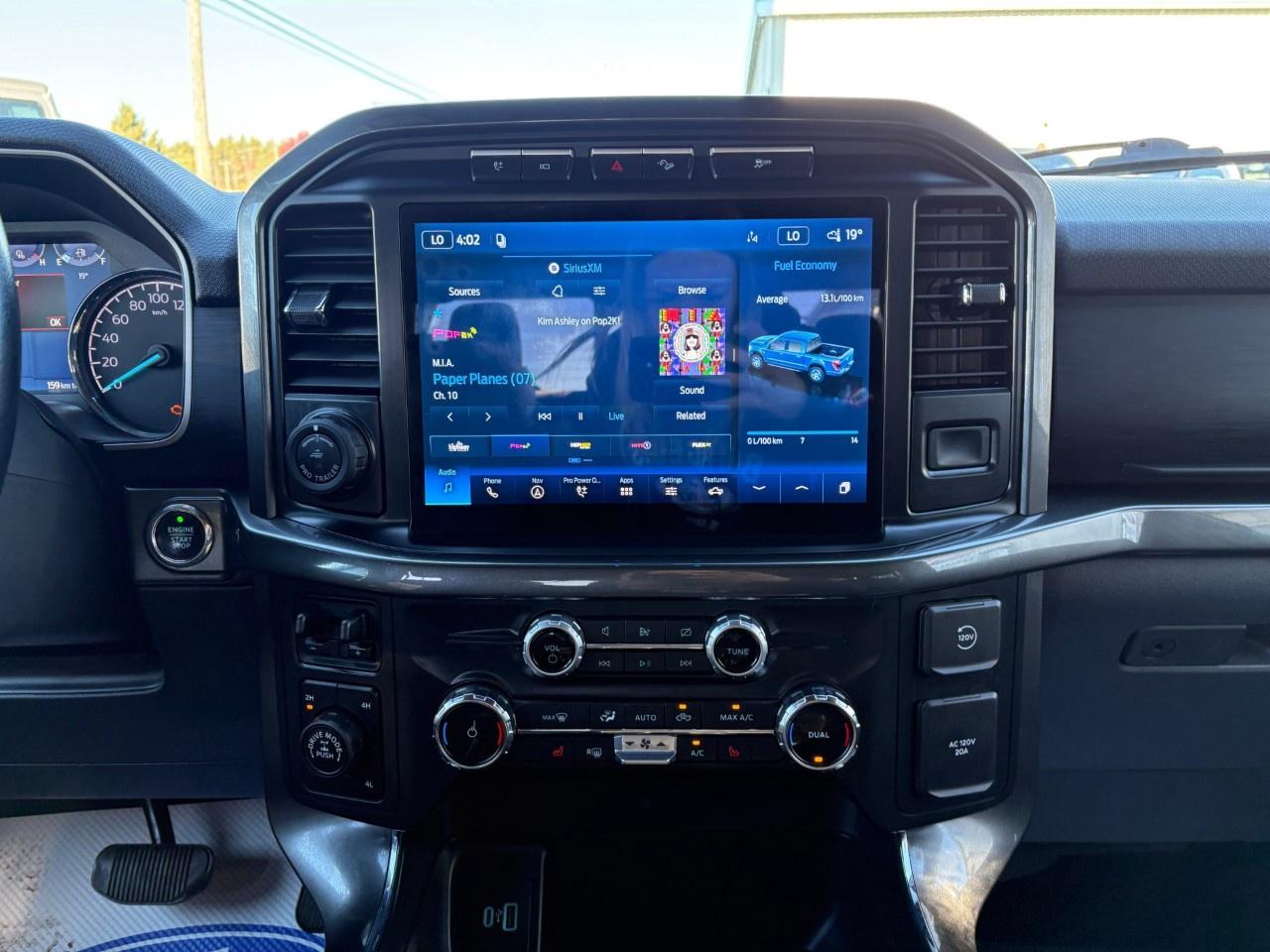 2022 Ford F-150 XLT 4WD SuperCrew 5.5' Box Photo