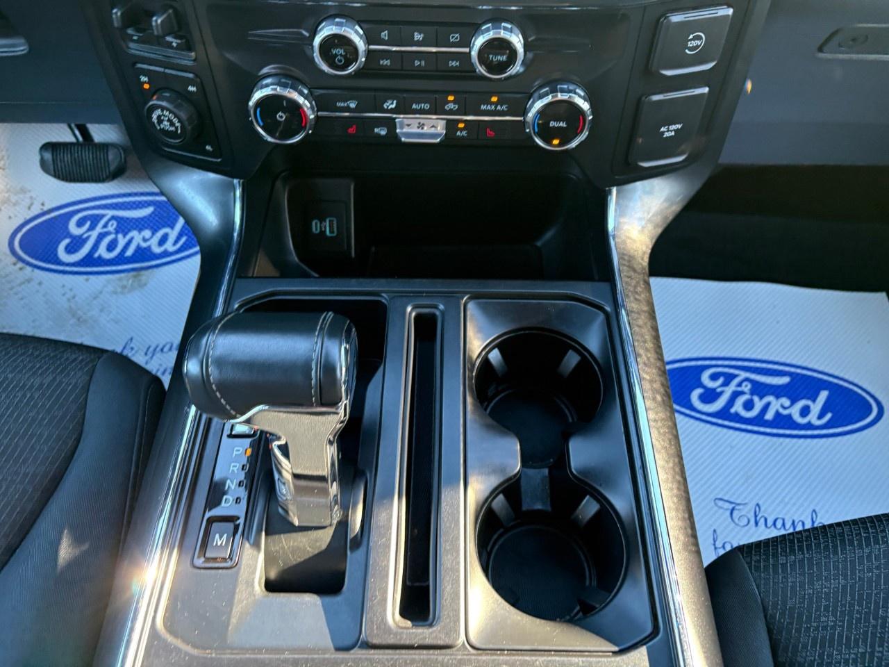 2022 Ford F-150 XLT 4WD SuperCrew 5.5' Box Photo