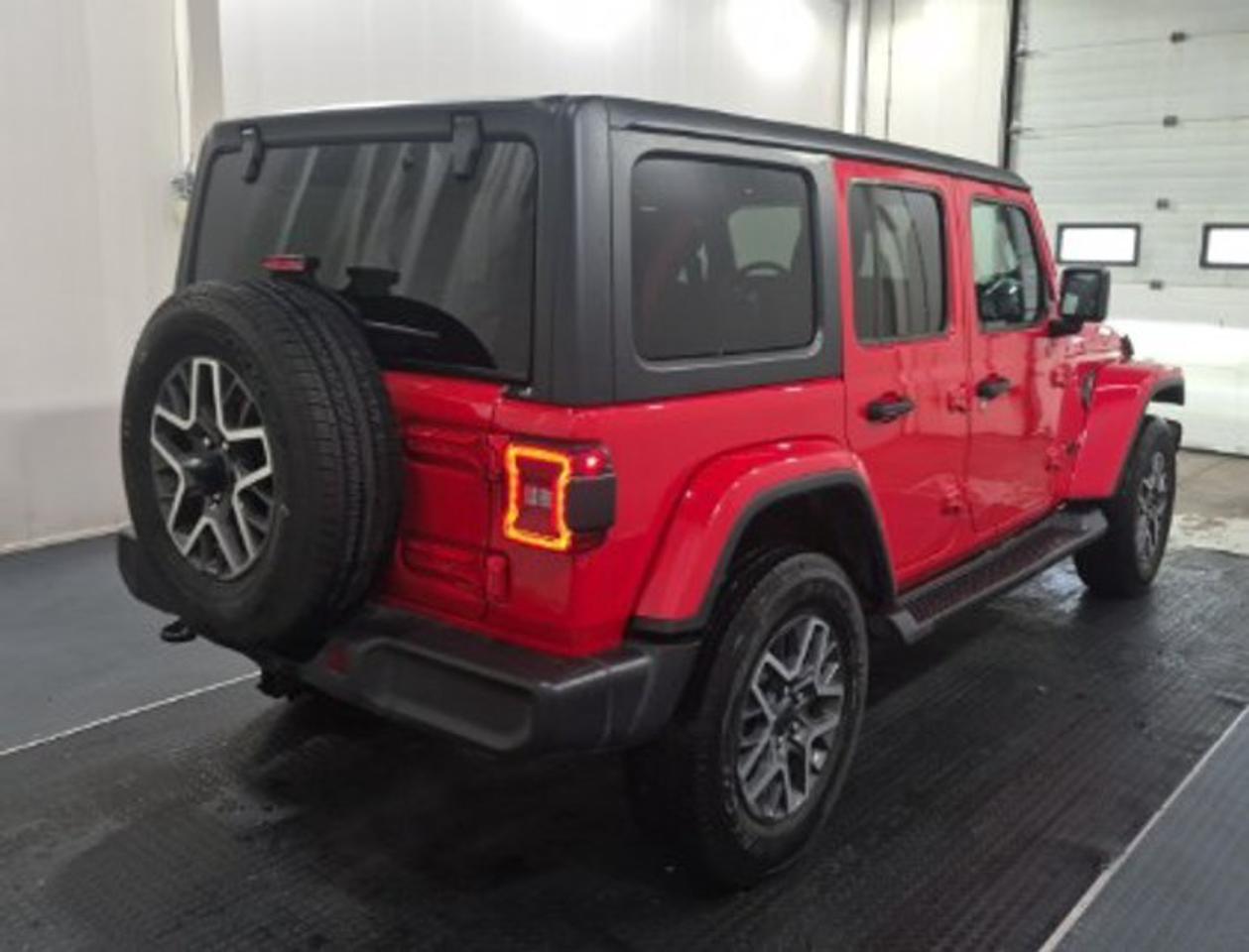2026 Jeep Wrangler Sahara 4X4 | 4-Dr | Leather | Power Seat | Tow Pkg | Heated Wheel + Seats | Remote Start | and More! Photo