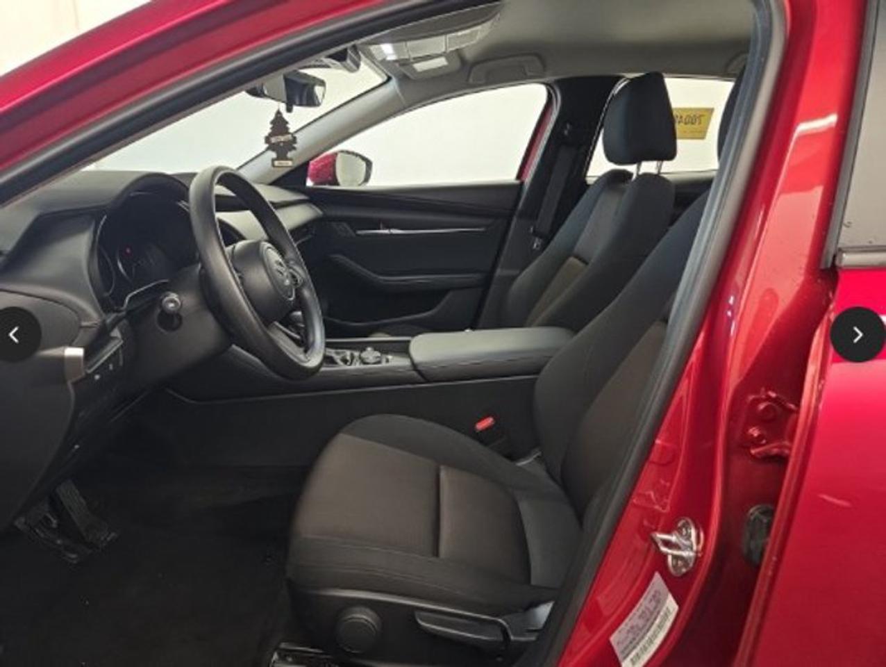 2025 Mazda MAZDA3 GX | Heated Seats | Lane Keep Assist | Blind Spot Monitor | Carplay + Android Auto | and More ! Photo