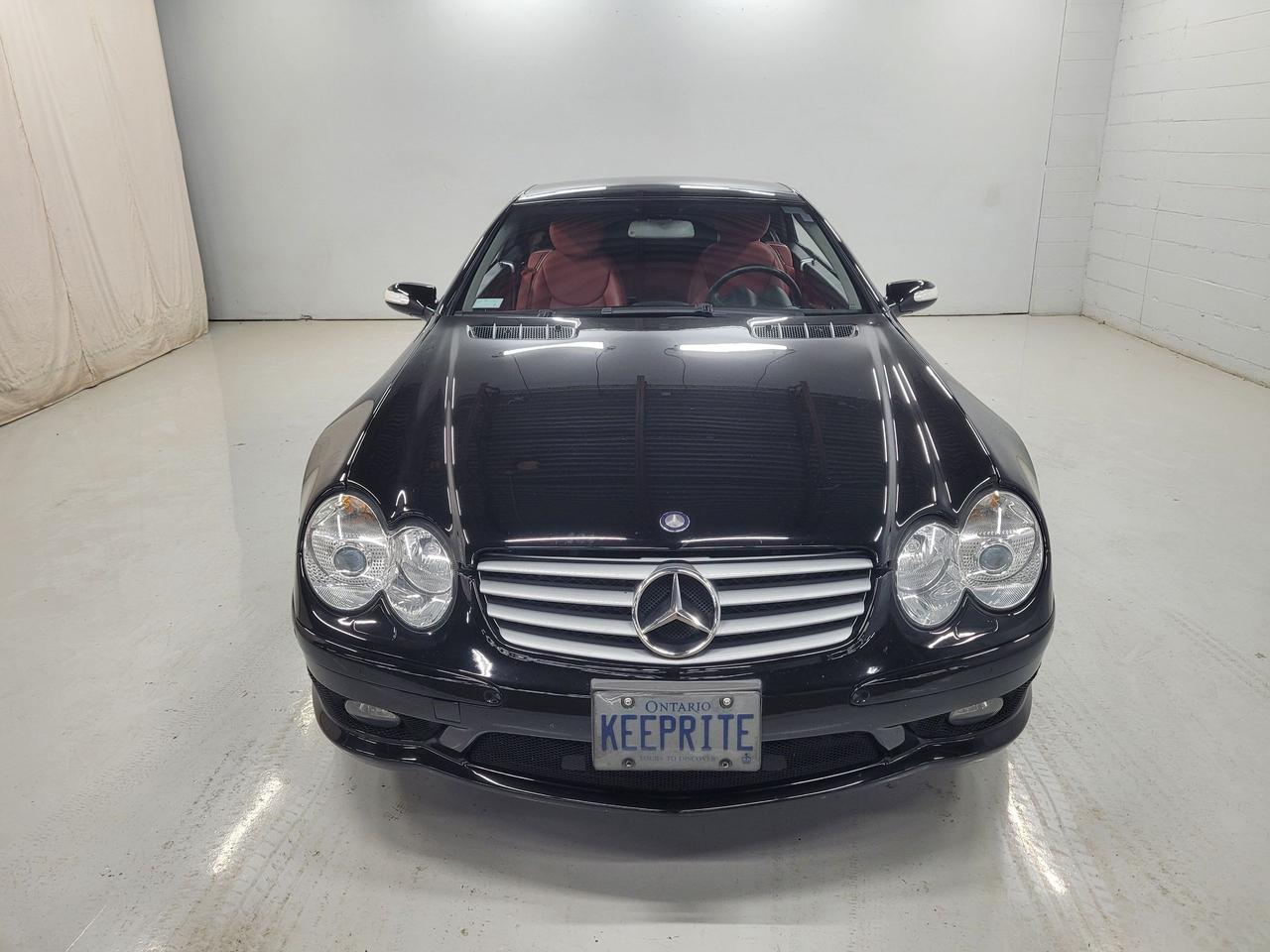 2004 Mercedes-Benz SL-Class 5.0L Photo2