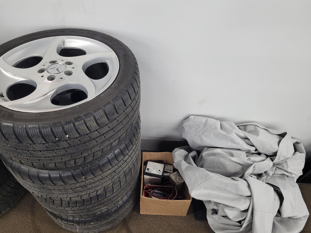 2004 Mercedes-Benz SL-Class 5.0L Photo18