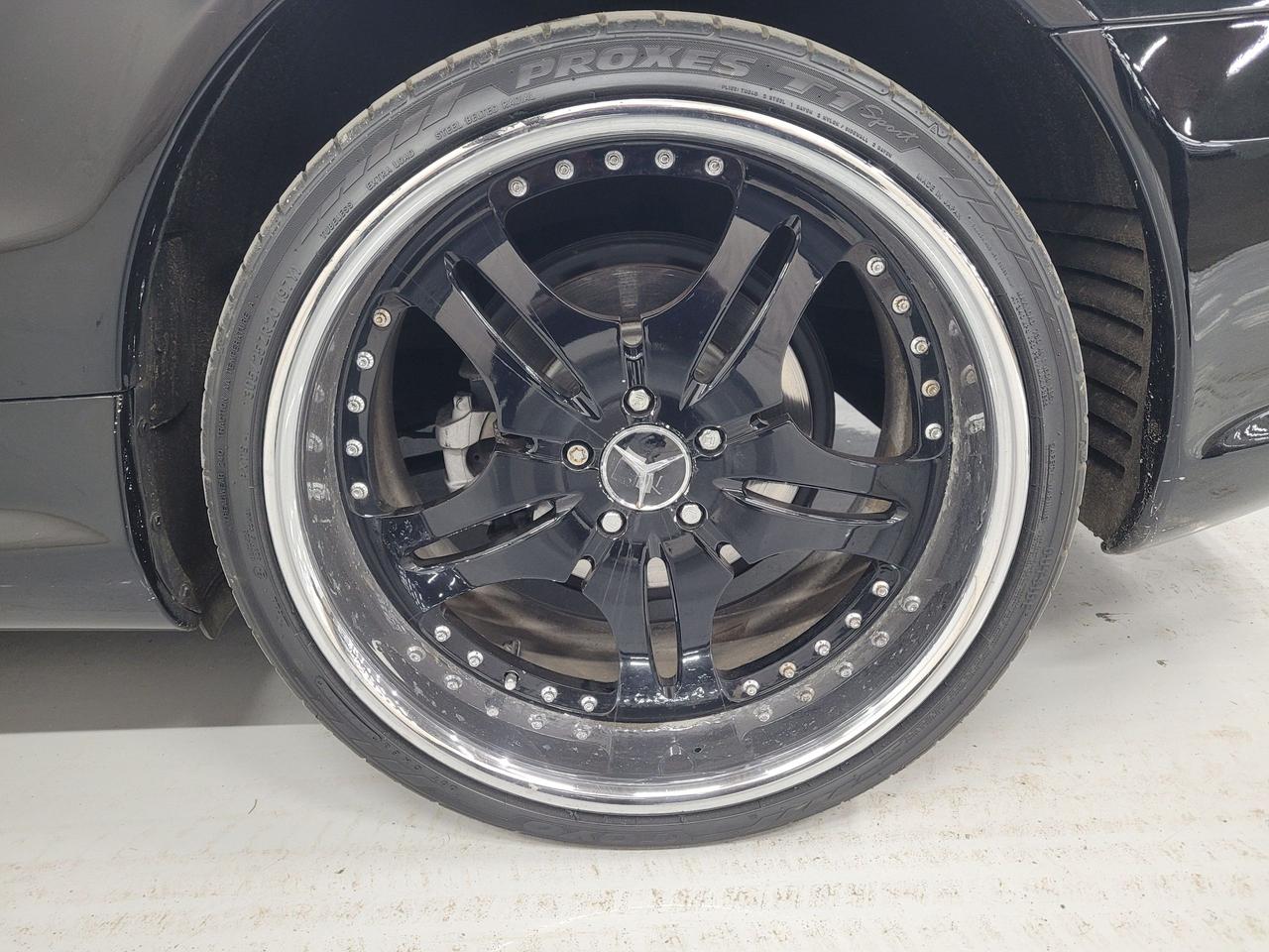 2004 Mercedes-Benz SL-Class 5.0L Photo