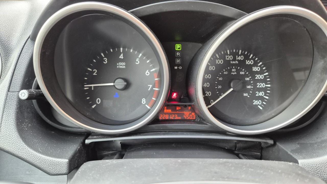 2012 Mazda MAZDA5 4dr Wgn Auto GS Photo