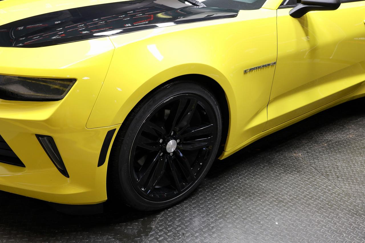 2017 Chevrolet Camaro 1LT RS (WRS) - SUNROOF|LEATHER|50th Anniversary Photo