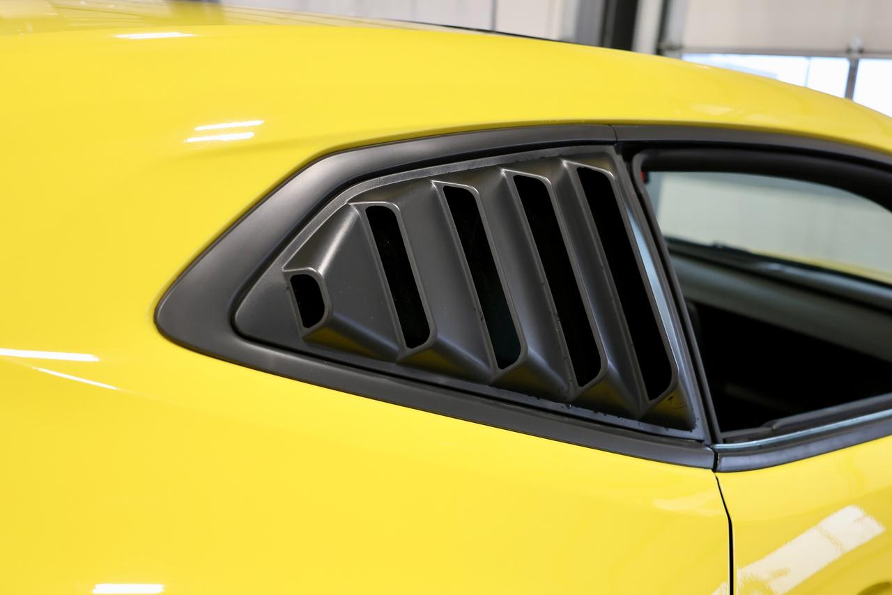 2017 Chevrolet Camaro 1LT RS (WRS) - SUNROOF|LEATHER|50th Anniversary Photo