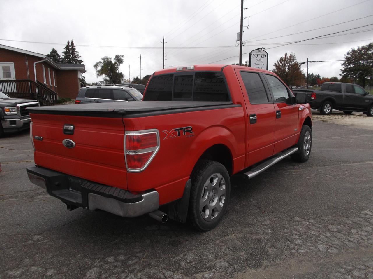 2012 Ford F-150 4X4 SUPERCREW 4 DOOR Photo