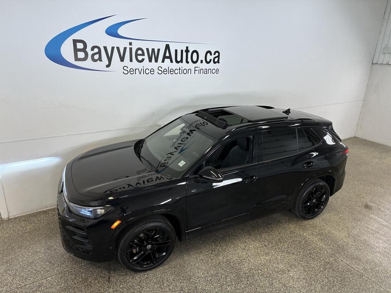 2026 Volkswagen Tiguan Comfortline R-Line Black Edition COMFORTLINE BLACK EDITION/4MOTION/PANOROOF/LEATHER/22KM! Photo