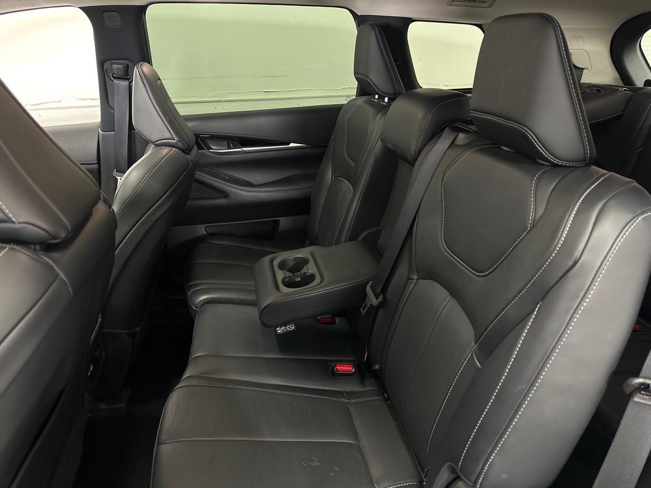 2024 Infiniti QX60 Pure PURE/AWD/7-PASSENGER/LEATHER/ROOF/OFF 1 OWNER LEASE! Photo