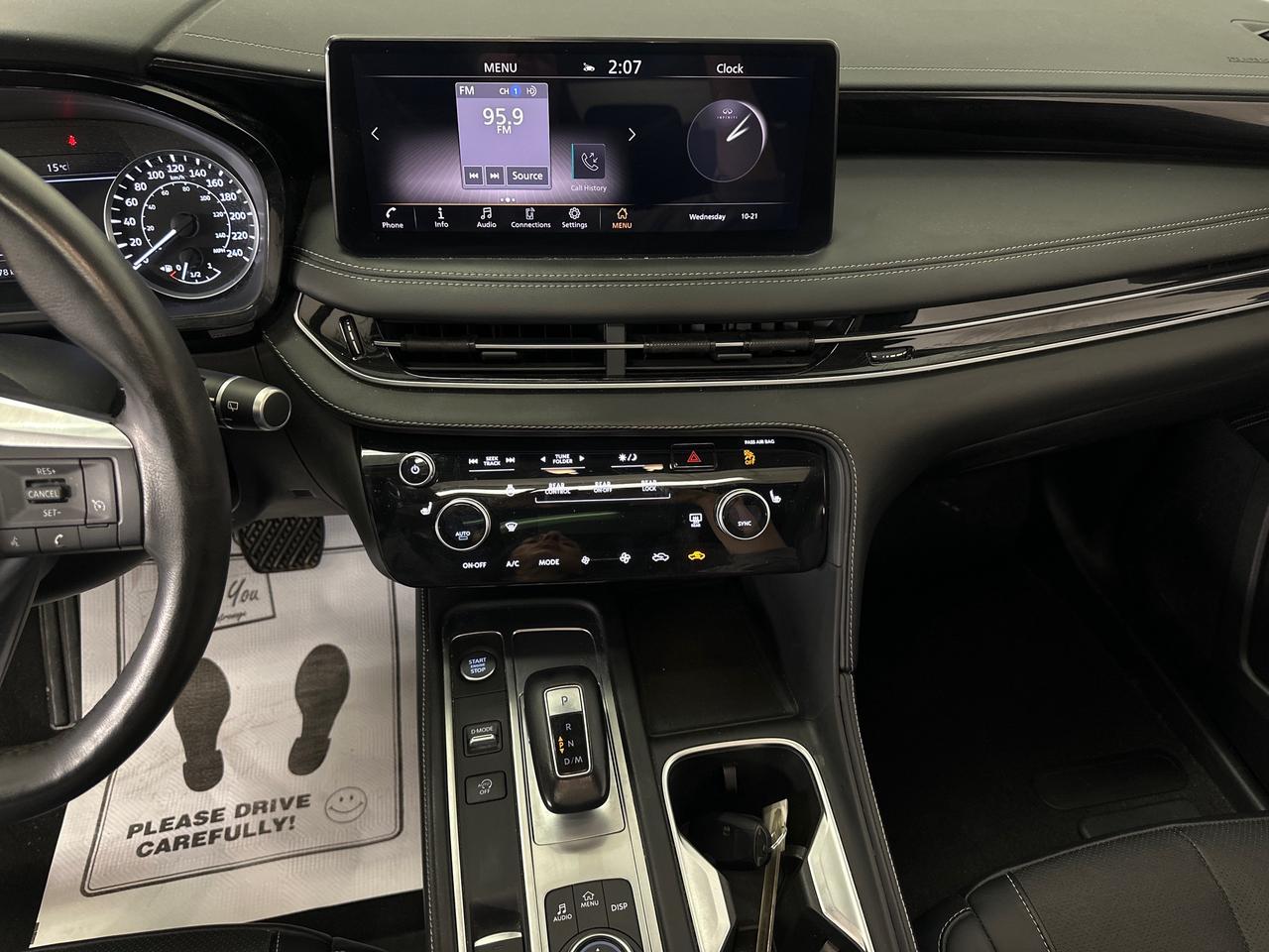 2024 Infiniti QX60 Pure PURE/AWD/7-PASSENGER/LEATHER/ROOF/OFF 1 OWNER LEASE! Photo