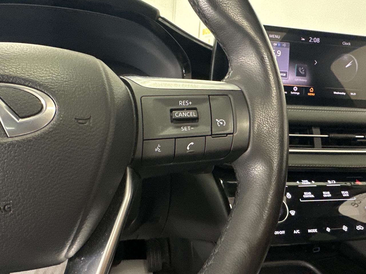 2024 Infiniti QX60 Pure PURE/AWD/7-PASSENGER/LEATHER/ROOF/OFF 1 OWNER LEASE! Photo