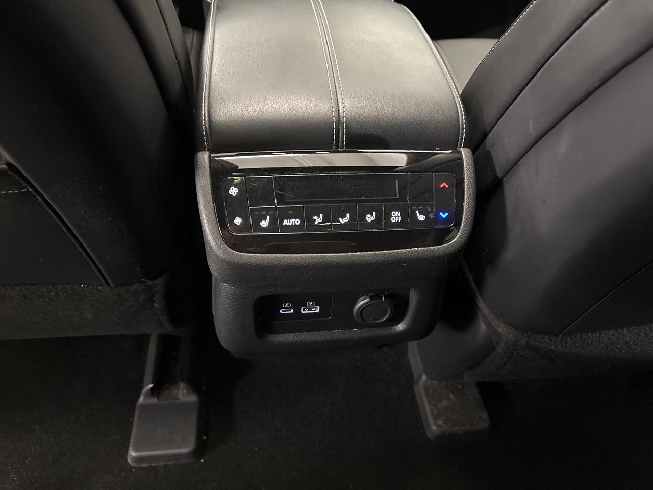 2024 Infiniti QX60 Luxe LUXE/AWD/7-PASSENGER/LEATHER/ROOF/NAV/OFF 1 OWNER LEASE! Photo