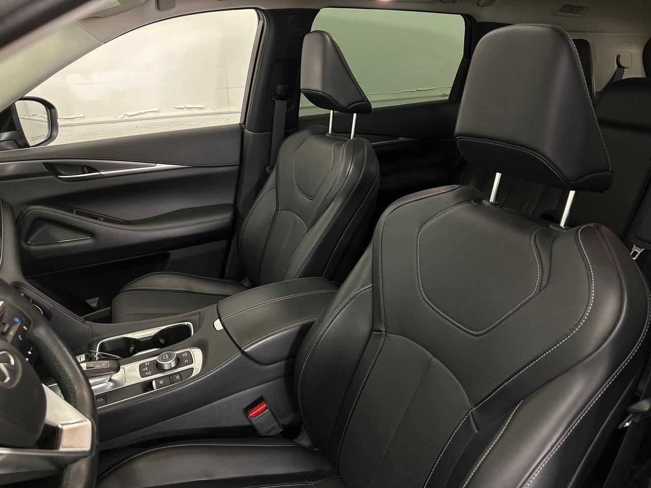 2024 Infiniti QX60 Luxe LUXE/AWD/7-PASSENGER/LEATHER/ROOF/NAV/OFF 1 OWNER LEASE! Photo