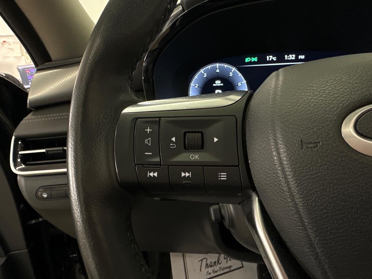 2024 Infiniti QX60 Luxe LUXE/AWD/7-PASSENGER/LEATHER/ROOF/NAV/OFF 1 OWNER LEASE! Photo