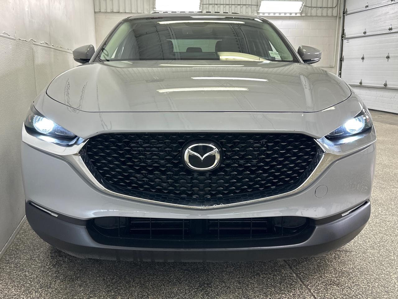 2025 Mazda CX-30 GS/AWD/LEATHER/ROOF/11KM/1 OWNER! Photo5