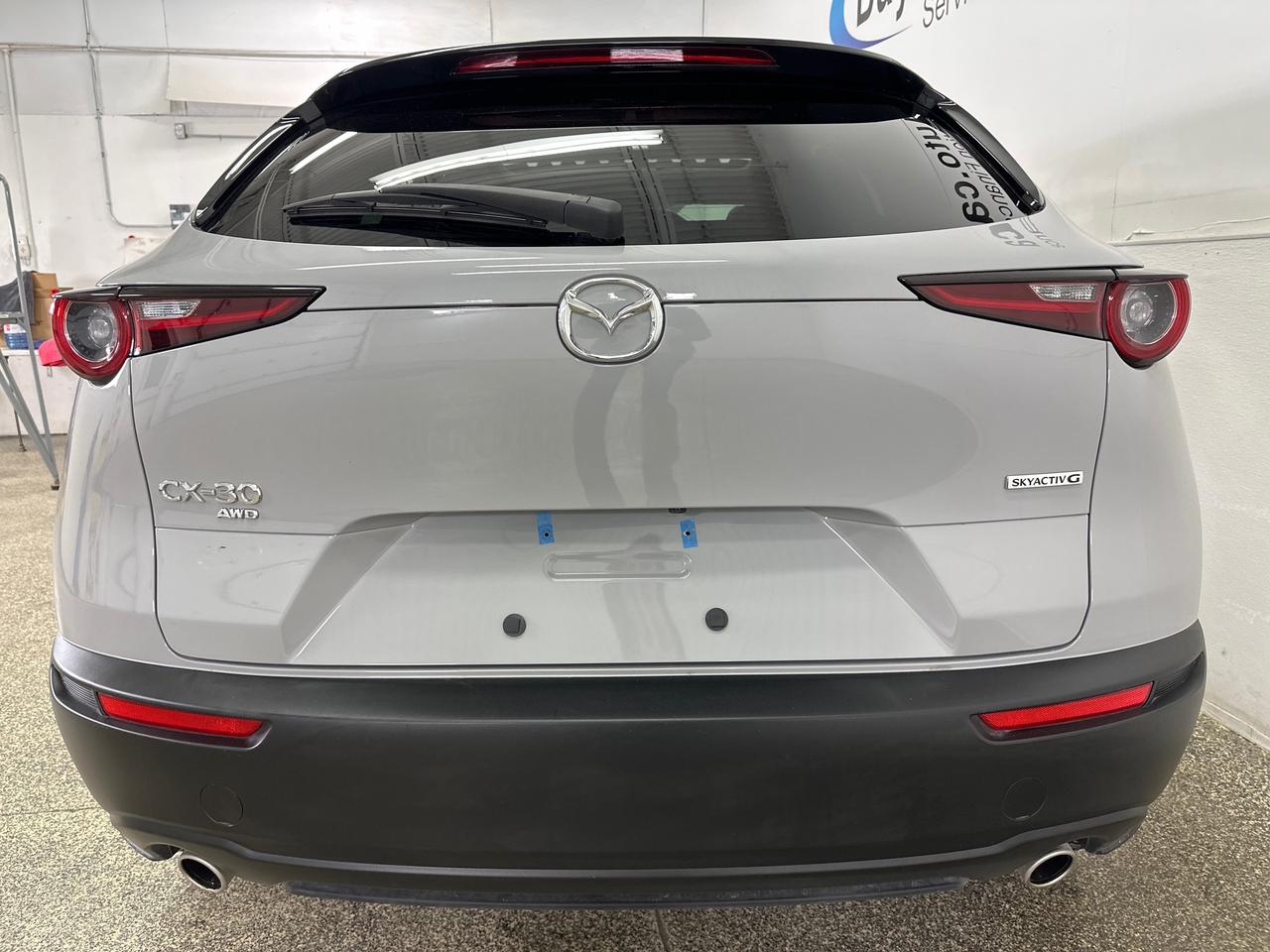 2025 Mazda CX-30 GS/AWD/LEATHER/ROOF/11KM/1 OWNER! Photo
