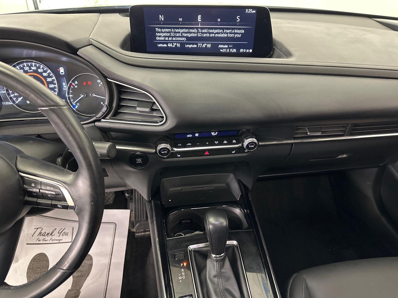 2025 Mazda CX-30 GS/AWD/LEATHER/ROOF/11KM/1 OWNER! Photo