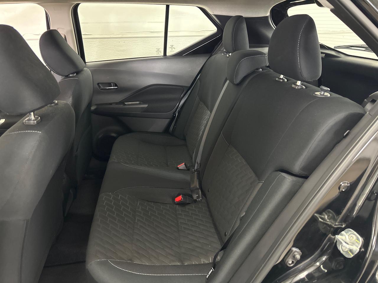 2024 Nissan Kicks SV/BLACK/21KM/OFF 1 OWNER NISSAN LEASE! Photo