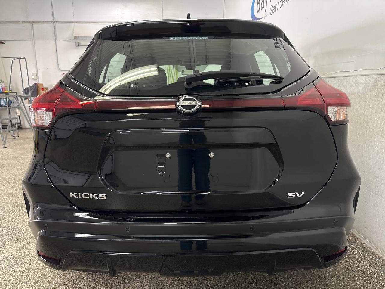 2024 Nissan Kicks SV/BLACK/21KM/OFF 1 OWNER NISSAN LEASE! Photo