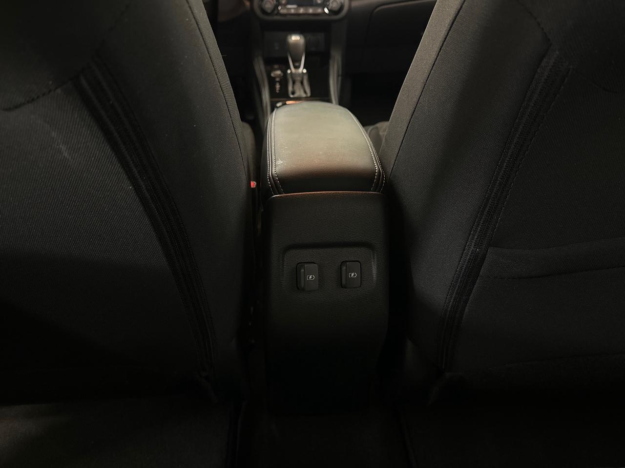 2024 Nissan Kicks SV/BLACK/21KM/OFF 1 OWNER NISSAN LEASE! Photo