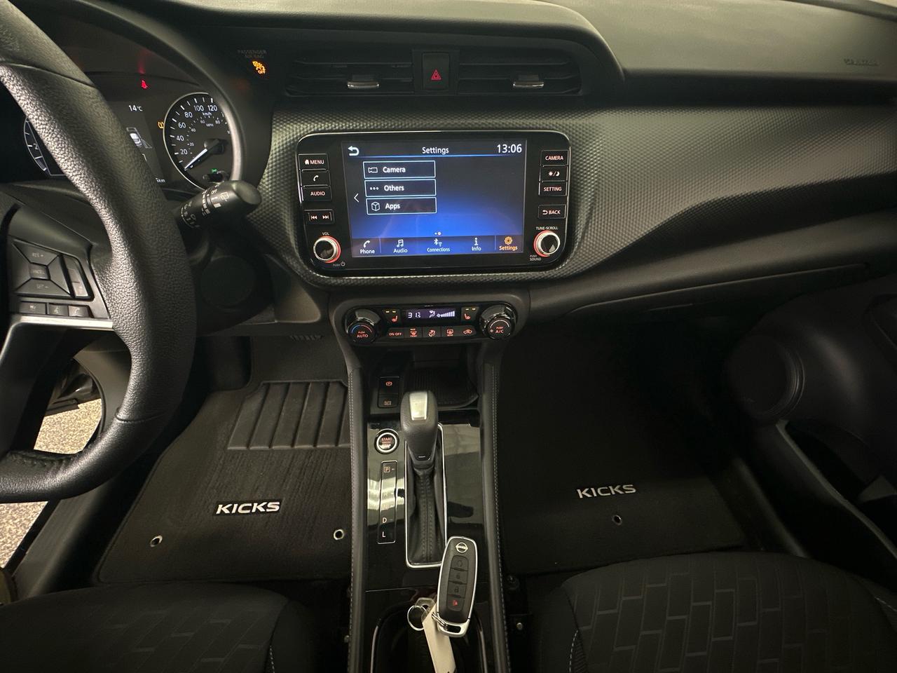 2024 Nissan Kicks SV/BLACK/21KM/OFF 1 OWNER NISSAN LEASE! Photo