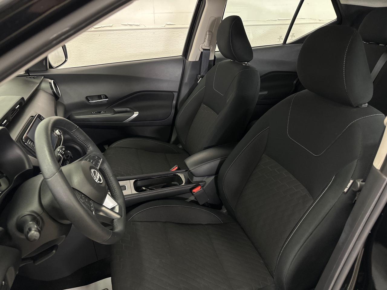 2024 Nissan Kicks SV/BLACK/34KM/OFF 1 OWNER NISSAN LEASE! Photo