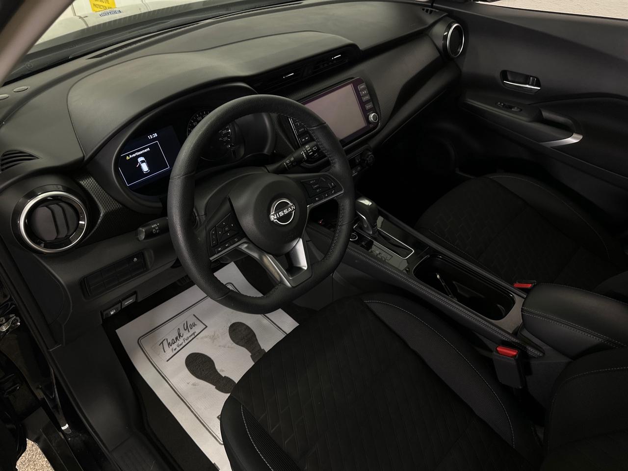 2024 Nissan Kicks SV/BLACK/34KM/OFF 1 OWNER NISSAN LEASE! Photo