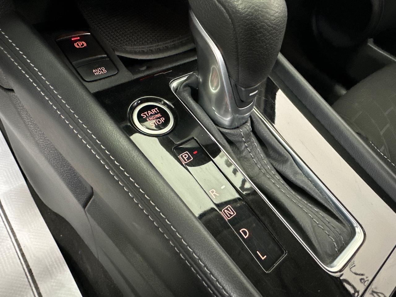 2024 Nissan Kicks SV/BLACK/34KM/OFF 1 OWNER NISSAN LEASE! Photo