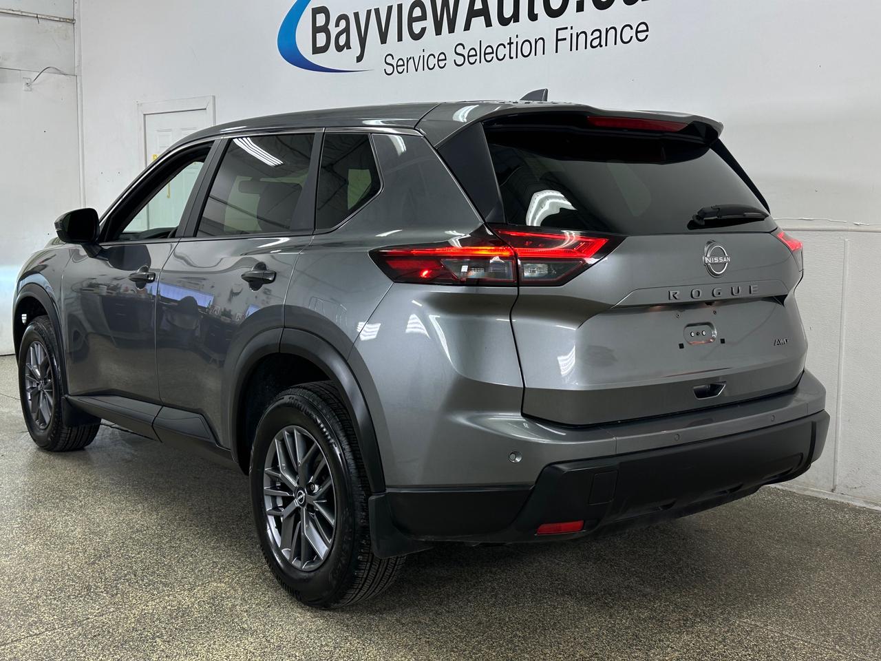 2024 Nissan Rogue S/AWD/12KM/OFF NISSAN LEASE! Photo