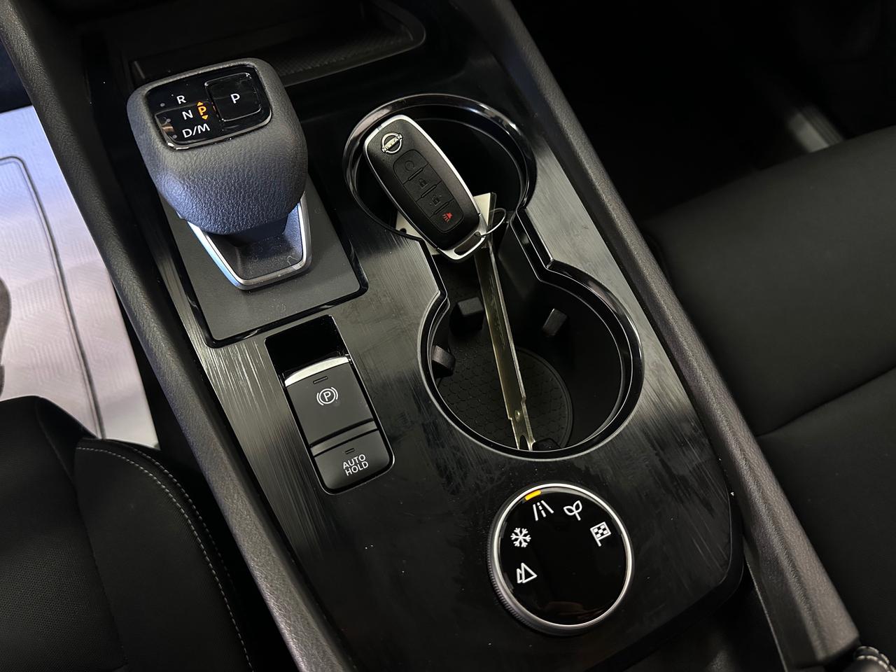 2024 Nissan Rogue S/AWD/12KM/OFF NISSAN LEASE! Photo