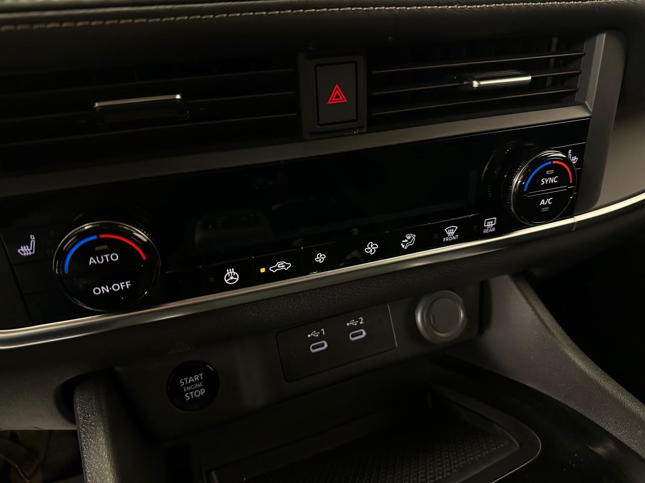 2024 Nissan Rogue S/AWD/12KM/OFF NISSAN LEASE! Photo