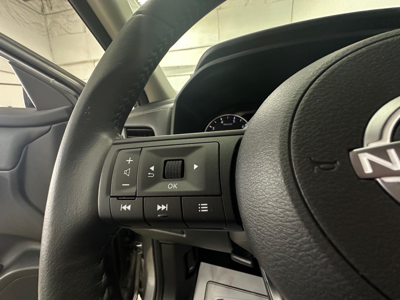 2024 Nissan Rogue S/AWD/12KM/OFF NISSAN LEASE! Photo