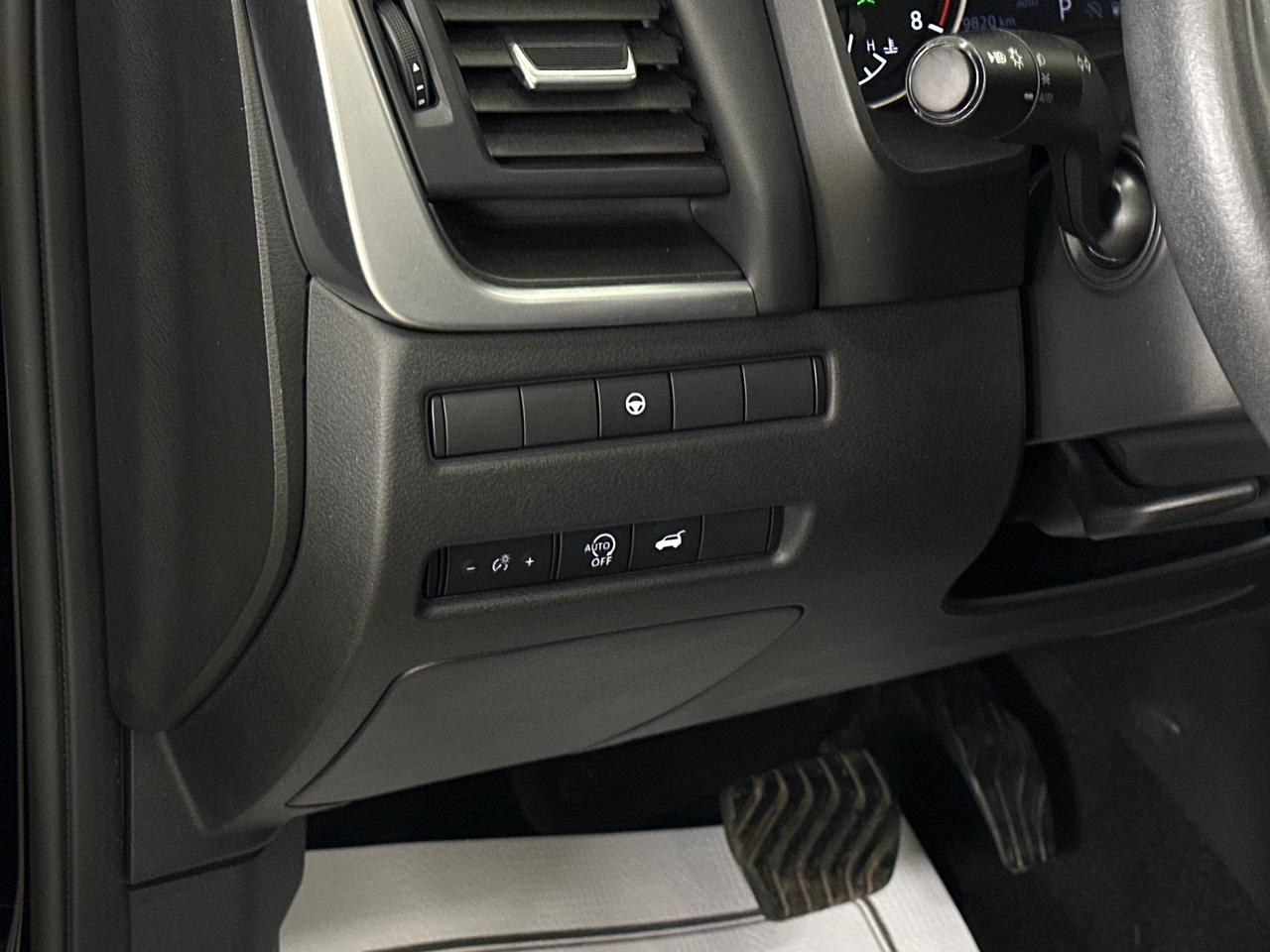 2024 Nissan Rogue SV Moonroof SV/AWD/PANOROOF/19KM/OFF NISSAN LEASE! Photo