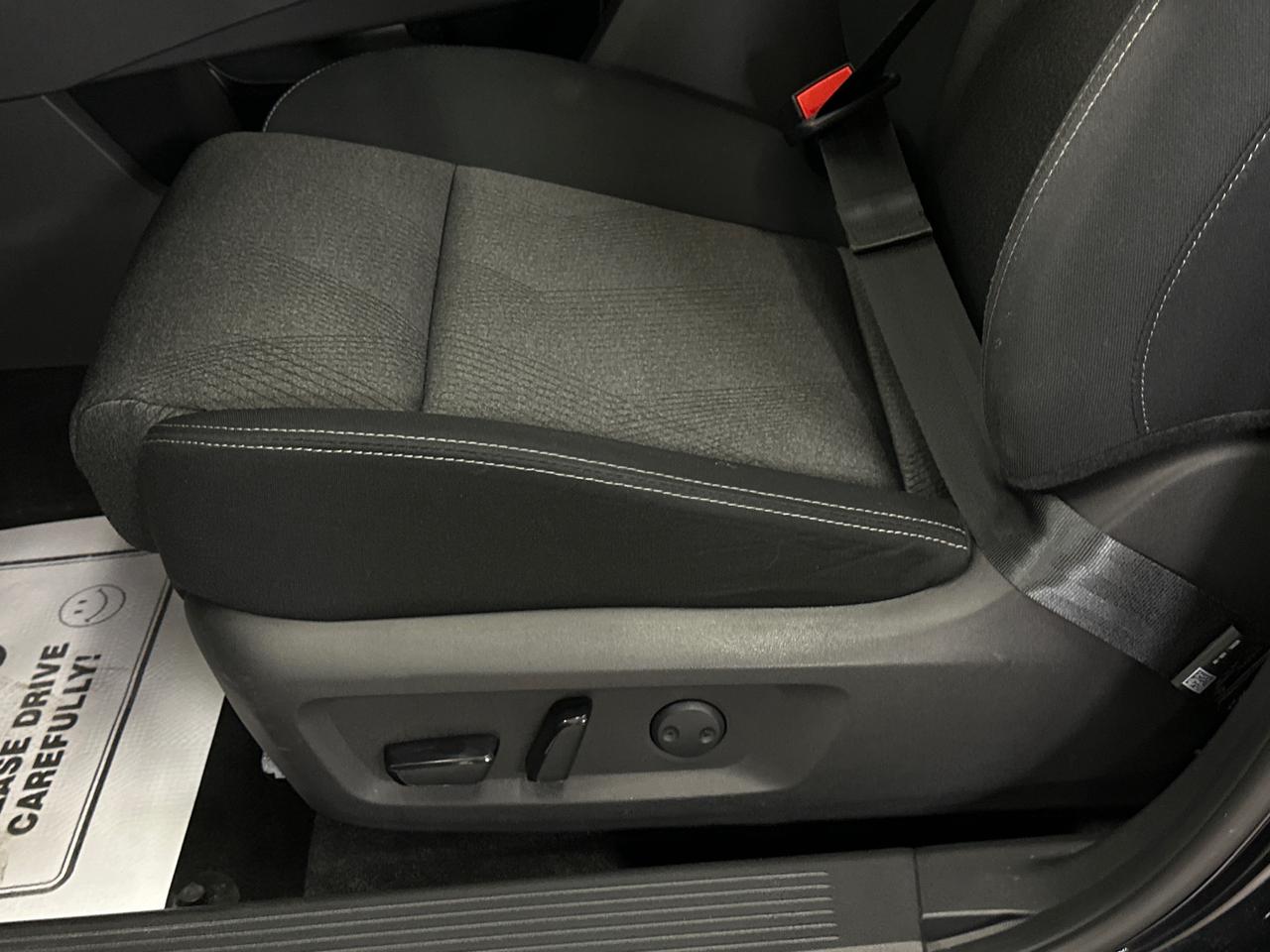 2024 Nissan Rogue SV Moonroof SV/AWD/PANOROOF/19KM/OFF NISSAN LEASE! Photo