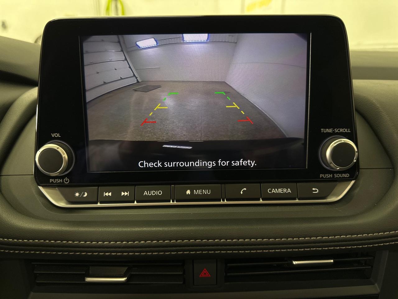 2024 Nissan Rogue SV Moonroof SV/AWD/PANOROOF/19KM/OFF NISSAN LEASE! Photo