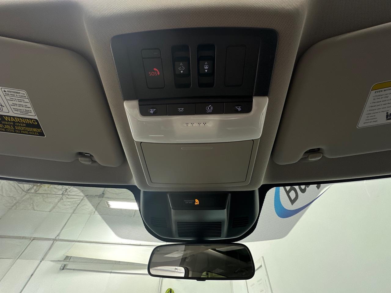 2024 Nissan Rogue SV Moonroof SV/AWD/PANOROOF/19KM/OFF NISSAN LEASE! Photo