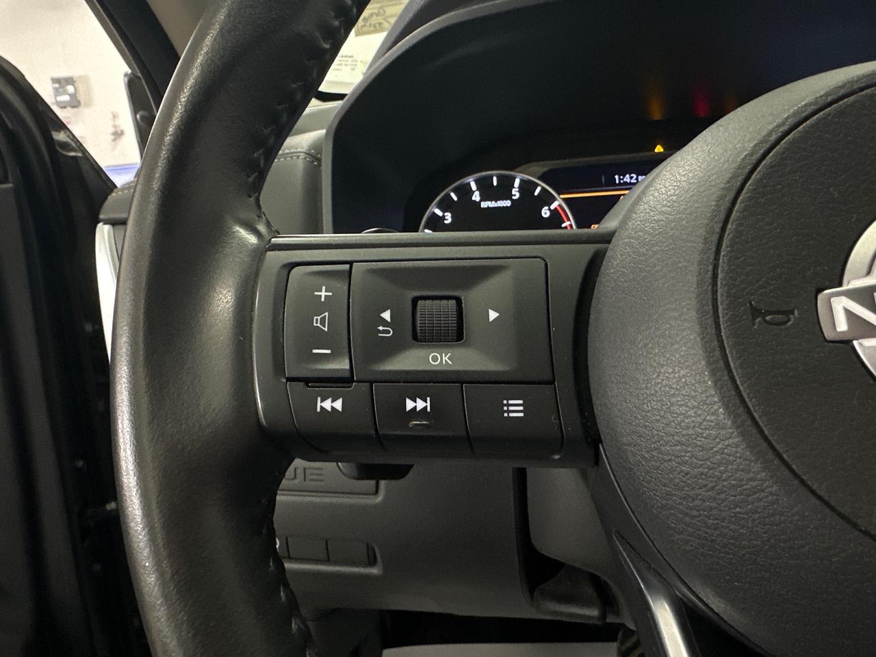 2024 Nissan Rogue S/AWD/37KM/BLACK/OFF NISSAN LEASE! Photo