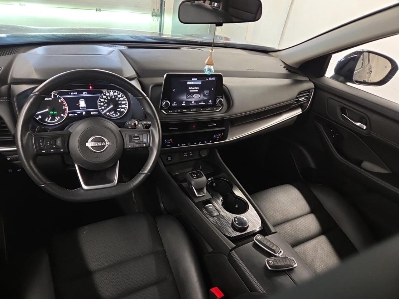 2024 Nissan Rogue SV Moonroof SV/PREMIUM/AWD/LEATHER/PANOROOF/PWR GATE/REMOTE START/OFF NISSAN LEASE! Photo1