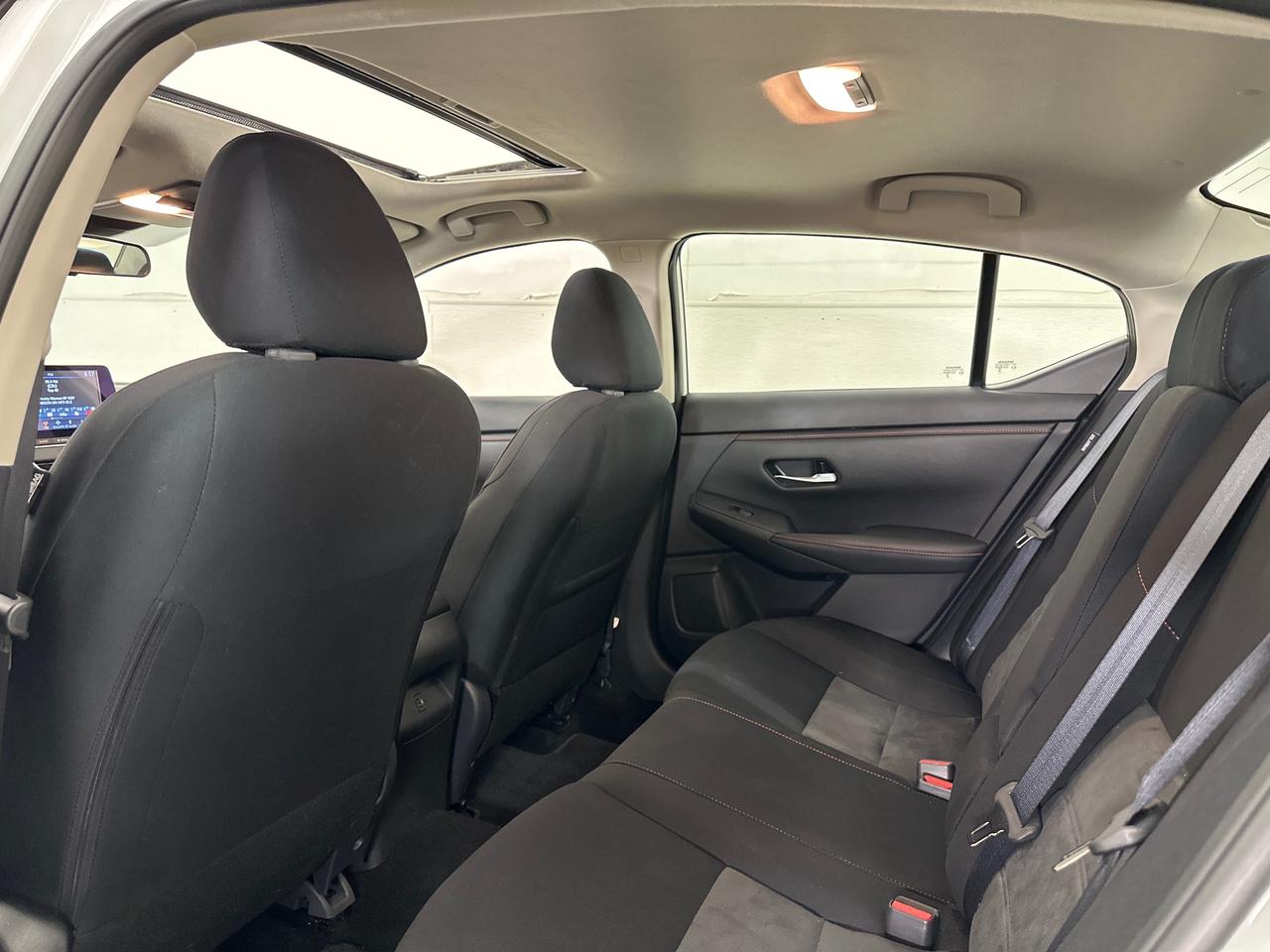 2024 Nissan Sentra SR/AUTO/19KM/SUNROOF/OFF NISSAN LEASE! Photo