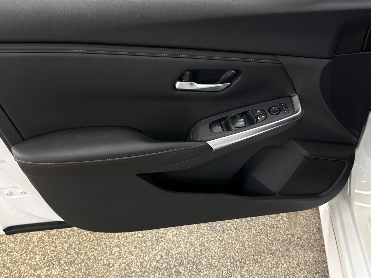 2024 Nissan Sentra SR/AUTO/19KM/SUNROOF/OFF NISSAN LEASE! Photo