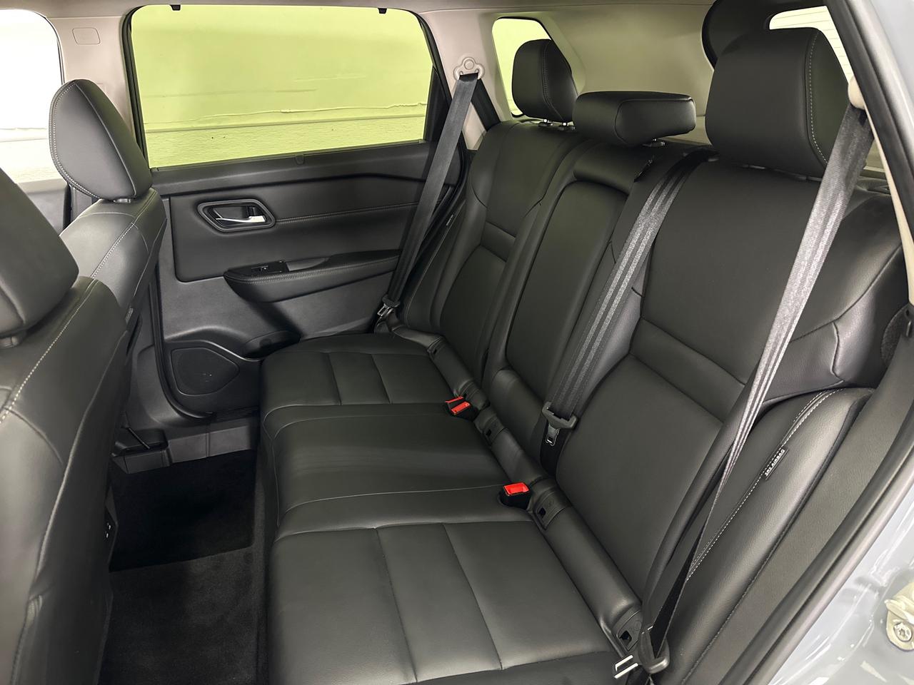 2024 Nissan Rogue SL/AWD/LEATHER/PANOROOF/NAVI/OFF 1 OWNER NISSAN LEASE! Photo