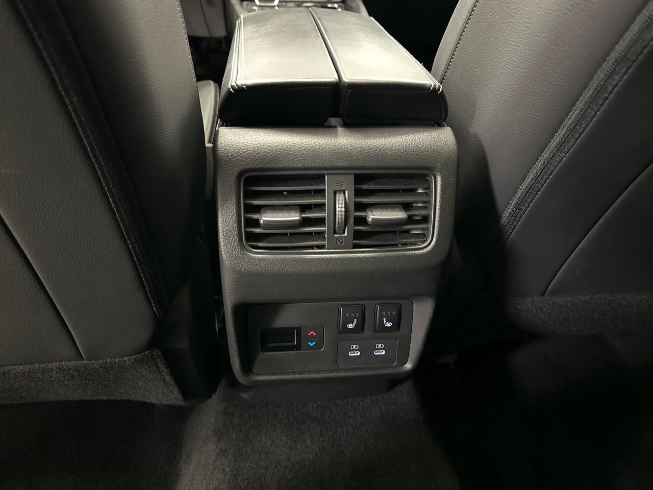 2024 Nissan Rogue SL/AWD/LEATHER/PANOROOF/NAVI/OFF 1 OWNER NISSAN LEASE! Photo