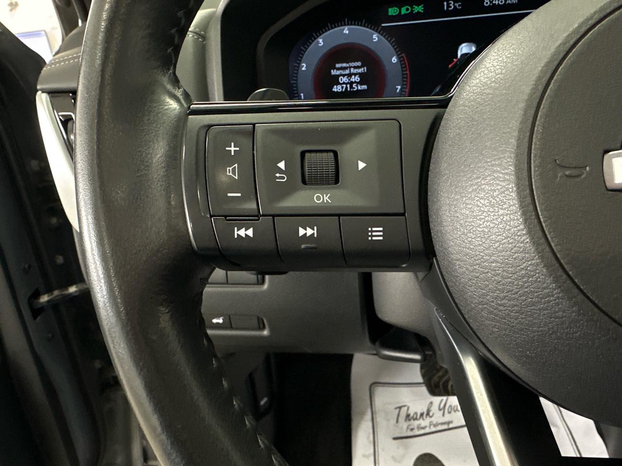 2024 Nissan Rogue SL/AWD/LEATHER/PANOROOF/NAVI/OFF 1 OWNER NISSAN LEASE! Photo