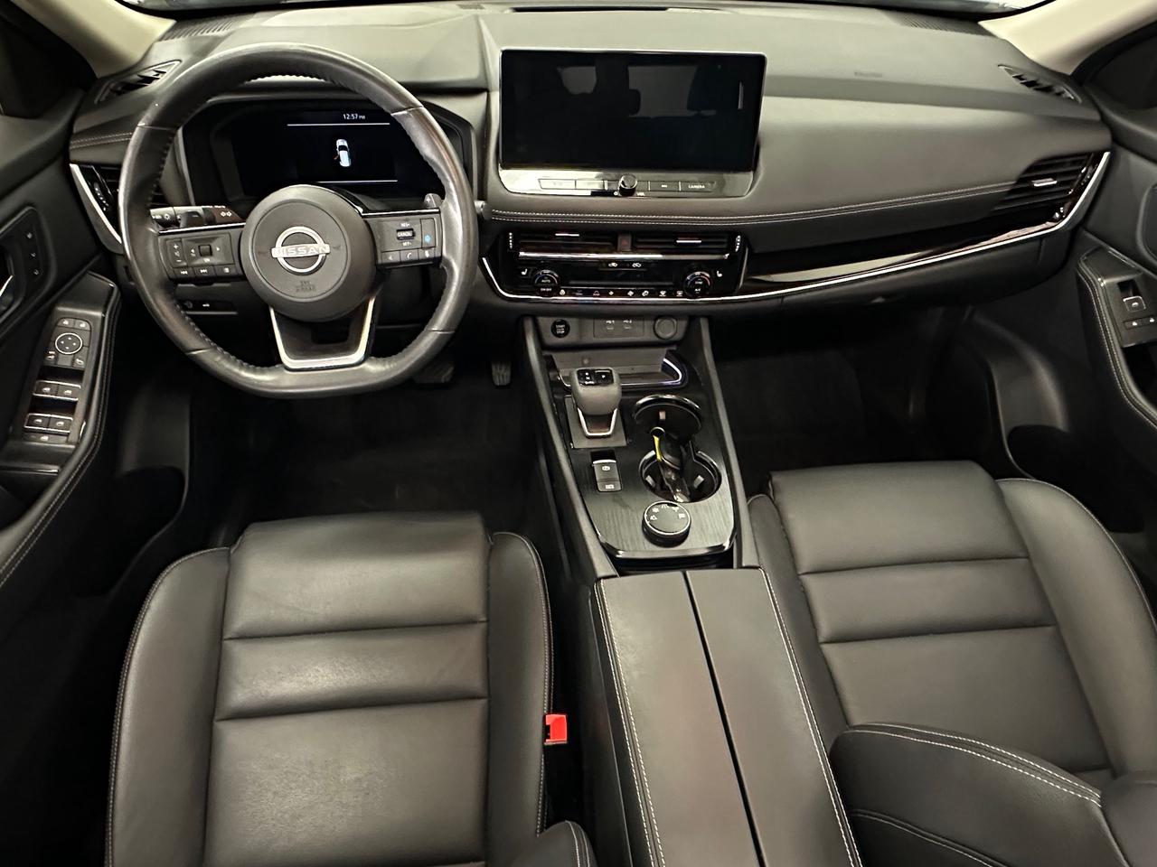 2024 Nissan Rogue SL/AWD/PANOROOF/LEATHER/NAVI/OFF 1 OWNER LEASE! Photo