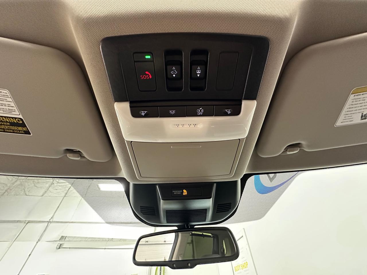 2024 Nissan Rogue SL/AWD/PANOROOF/LEATHER/NAVI/OFF 1 OWNER LEASE! Photo