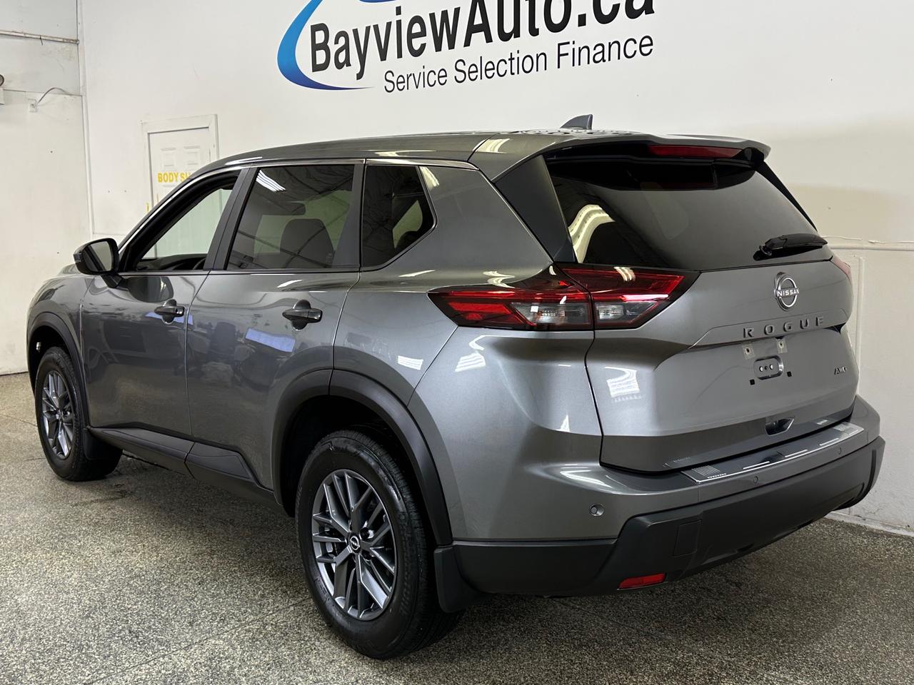 2024 Nissan Rogue S/AWD/30KM/OFF 1 OWNER NISSAN LEASE! Photo