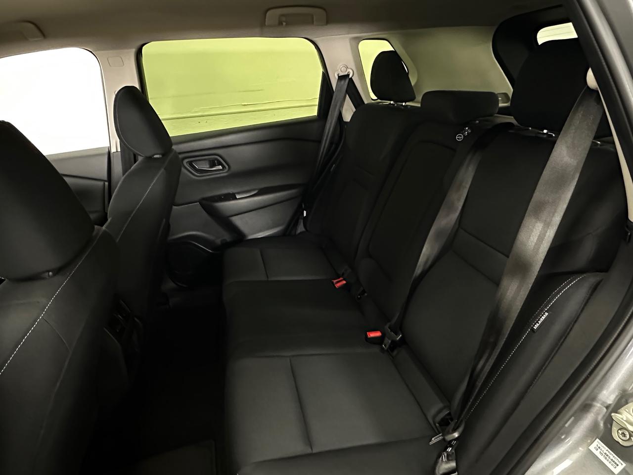 2024 Nissan Rogue S/AWD/30KM/OFF 1 OWNER NISSAN LEASE! Photo