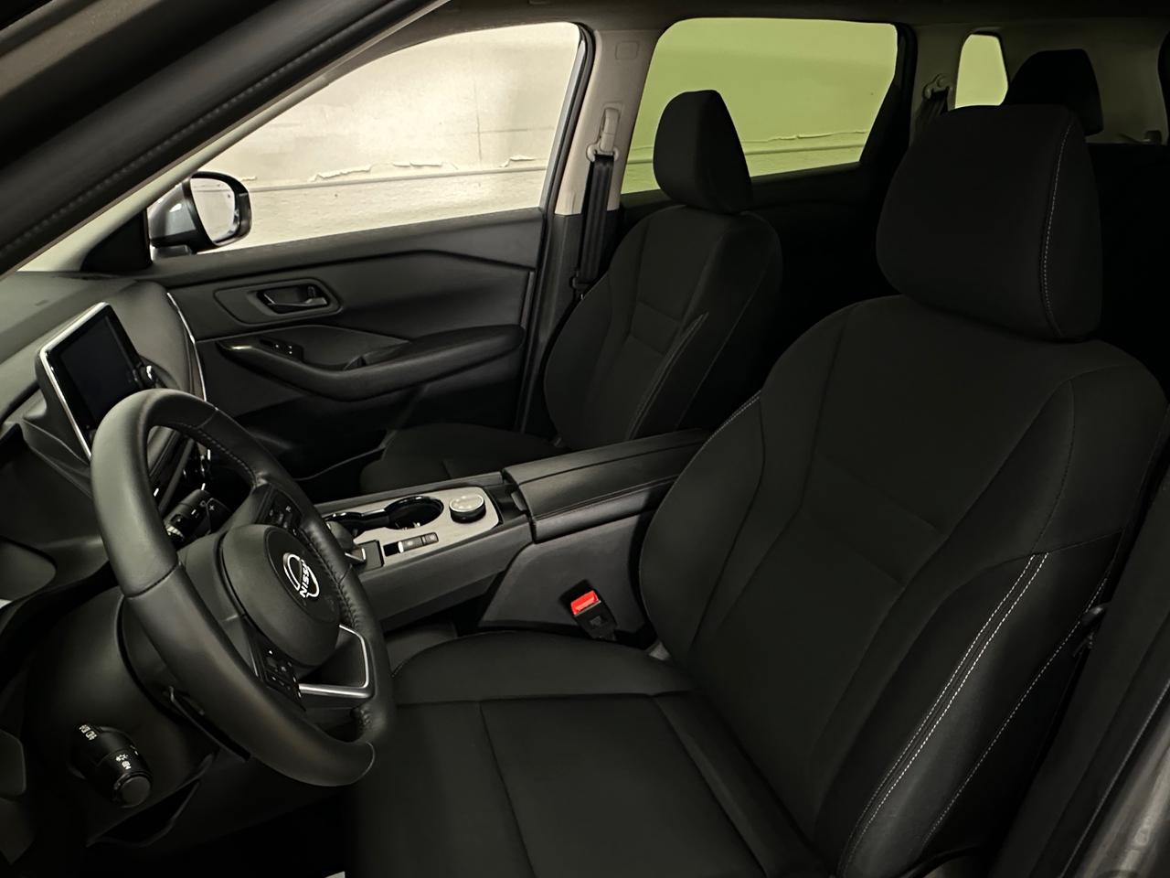 2024 Nissan Rogue S/AWD/30KM/OFF 1 OWNER NISSAN LEASE! Photo